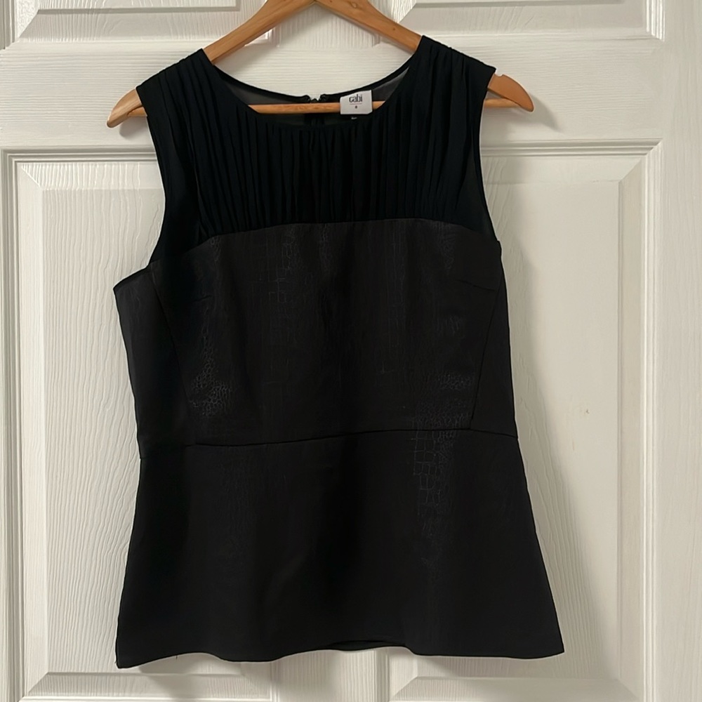 Cabi top